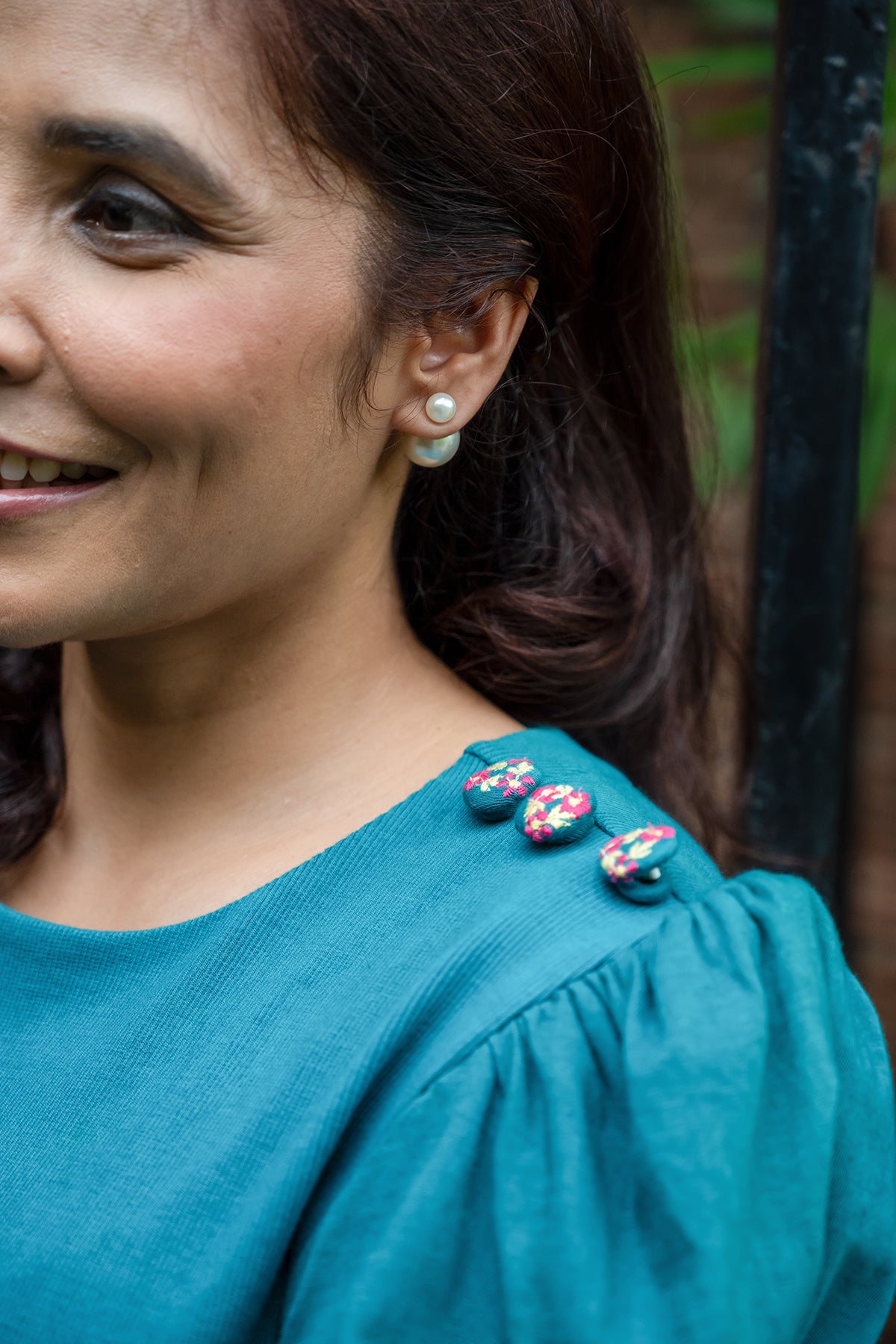 Fresca Twist Detail Top