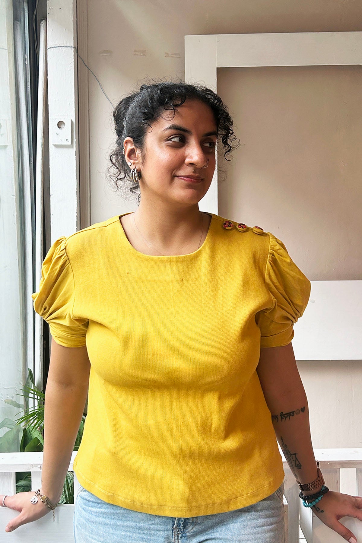 Fresca Twist Detail Top