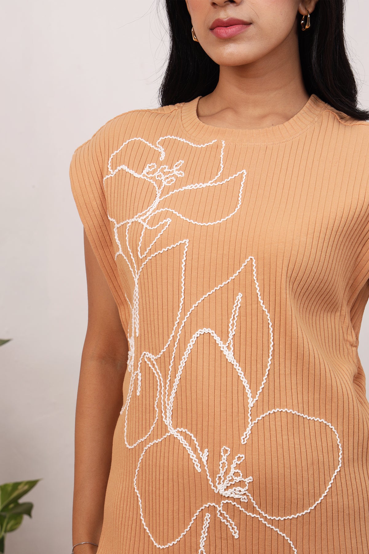 Bloomfield Embroidered Tee